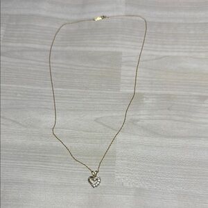 10k Solid Yellow Gold Elegant Heart Pendant Necklace 1.2g